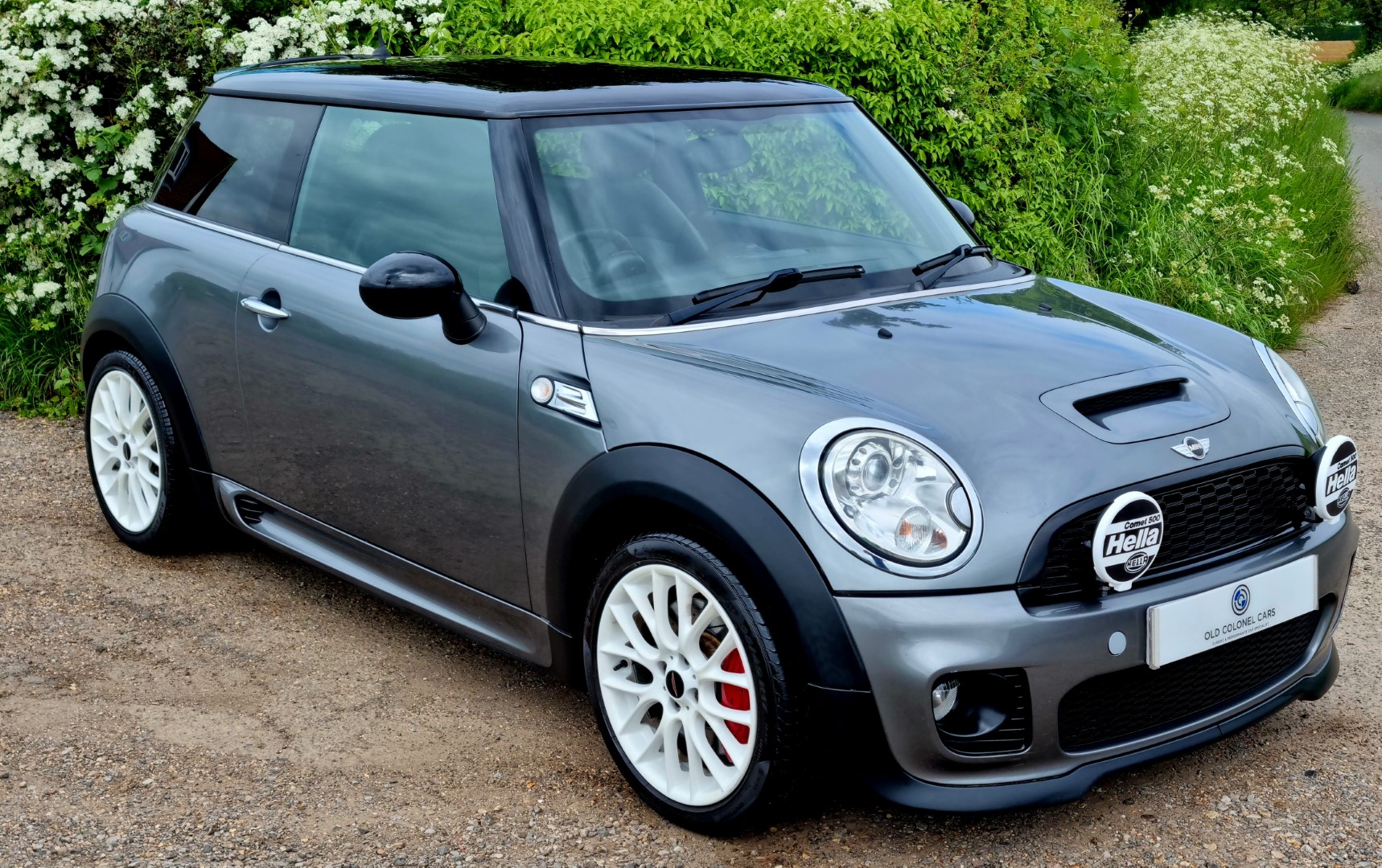 MINI R56 JOHN COOPER WORKS - Old Colonel Cars - Old Colonel Cars